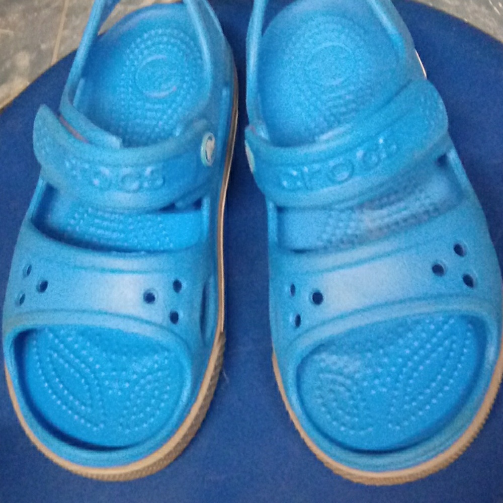 Blue sandal Crocs